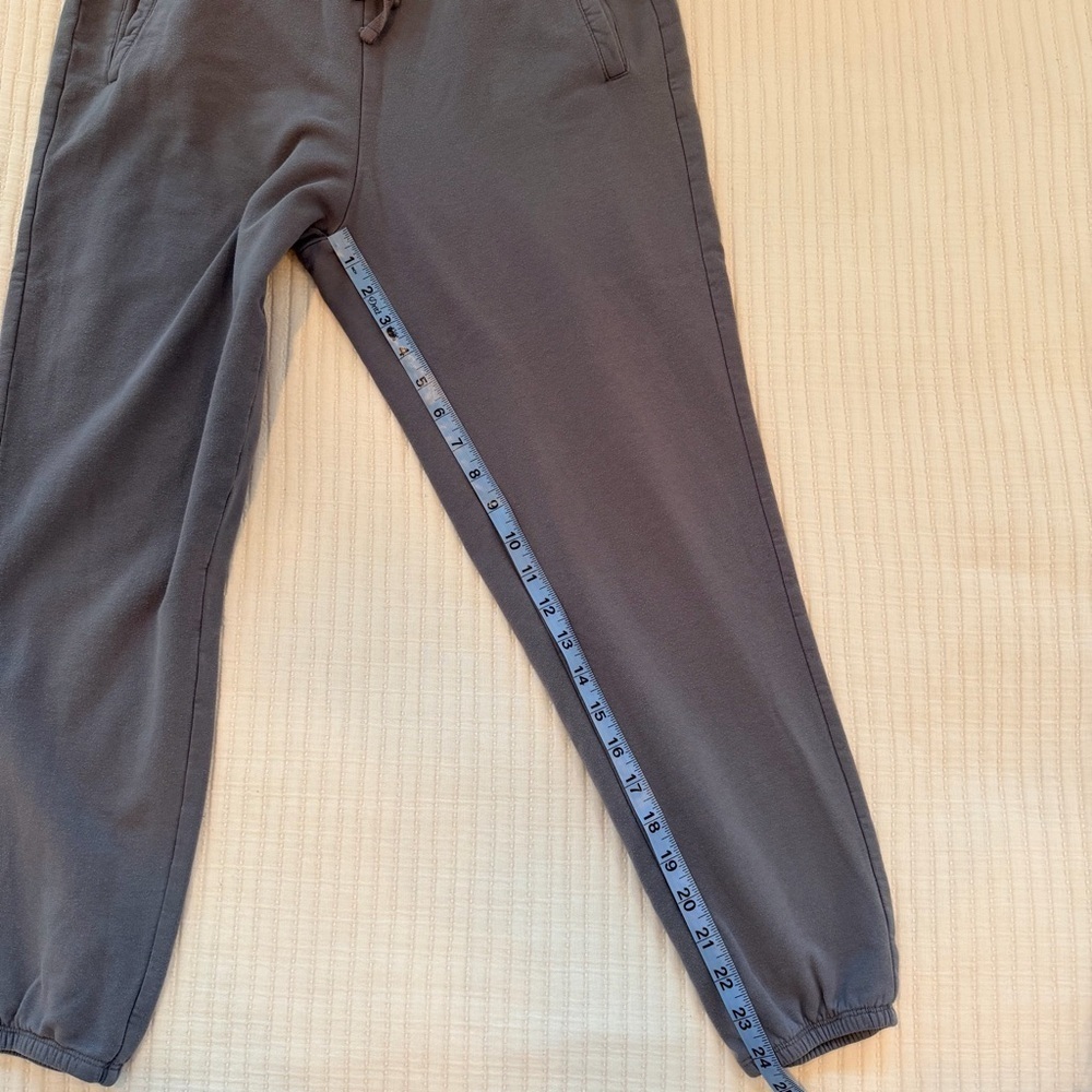 Barefoot Dreams Butter Fleece Grey Jogger Women's Petite Loungewear Size Small - Picture 12 of 12